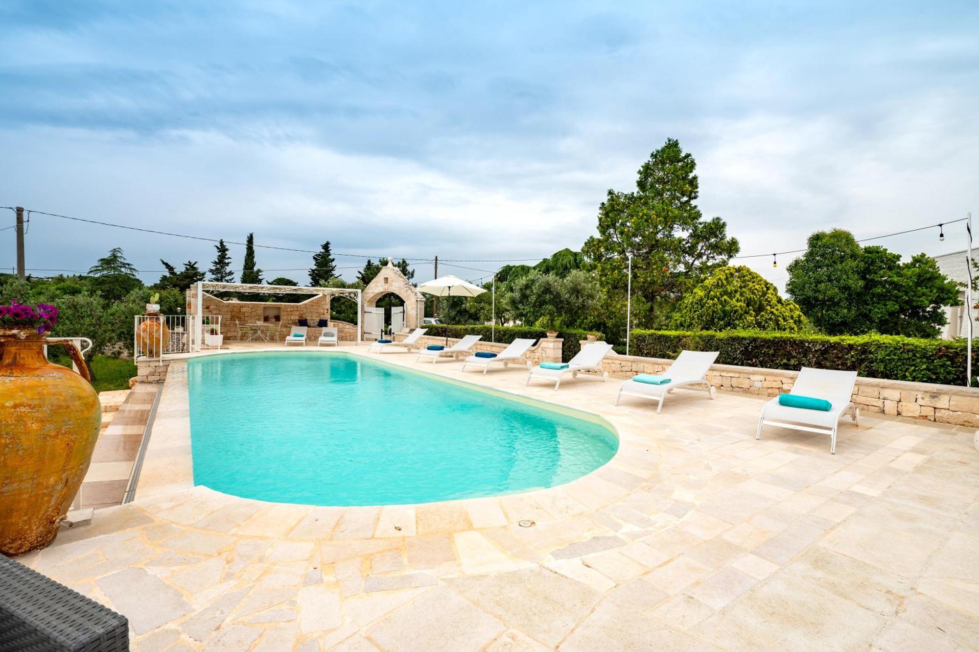 Trullo Degli Anelli In Masseria Cisternino Exterior foto